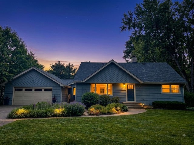 Photo of 12810 Lone Oak Drive, Minnetonka, MN 55305 (MLS # 7126141)