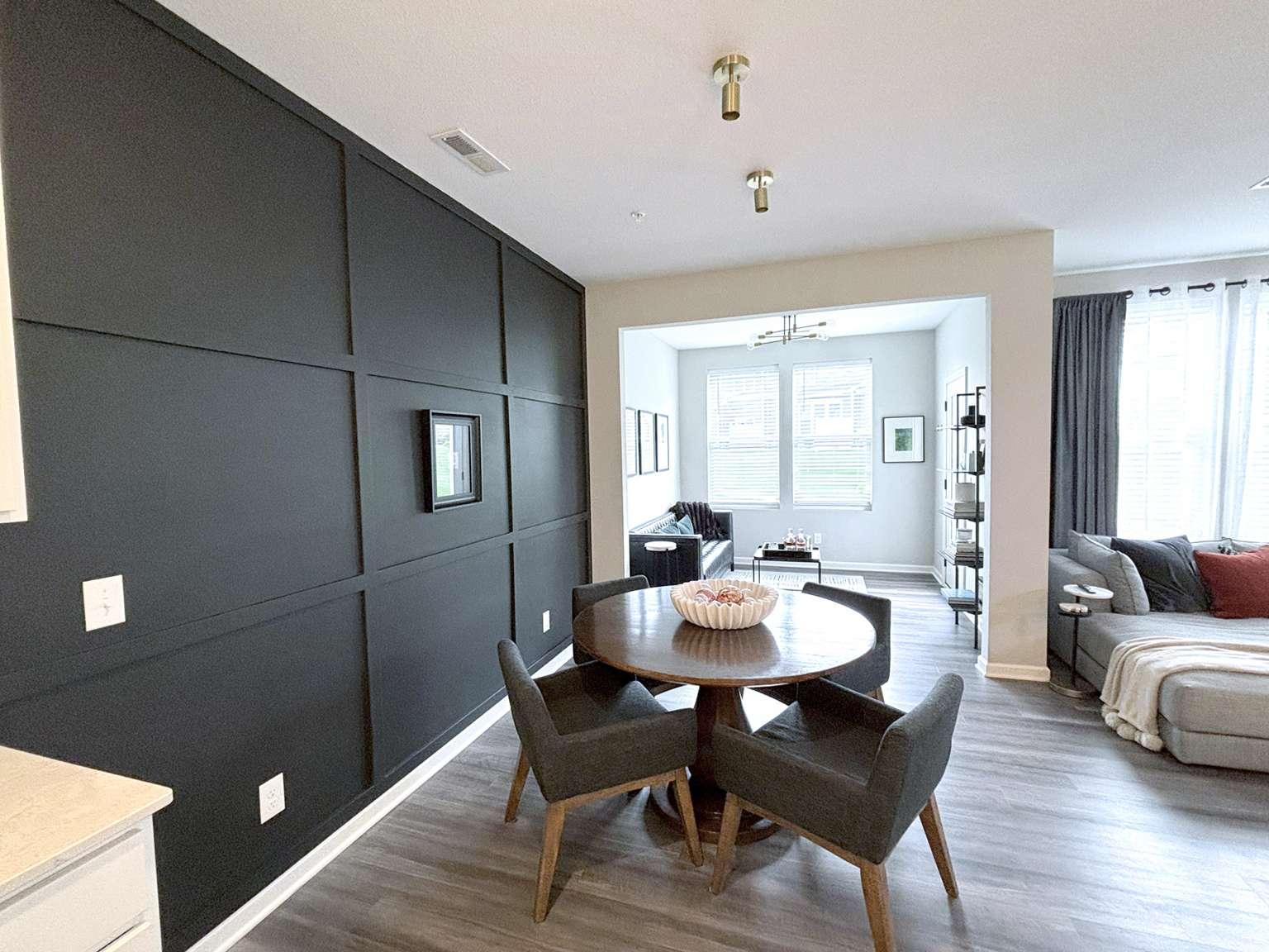 212 Junco Road N