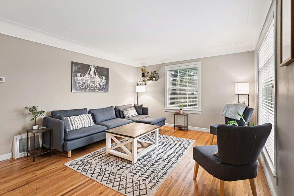 Photo of 3300 Xenwood Avenue S, Saint Louis Park, MN 55416 (MLS # 7062424)