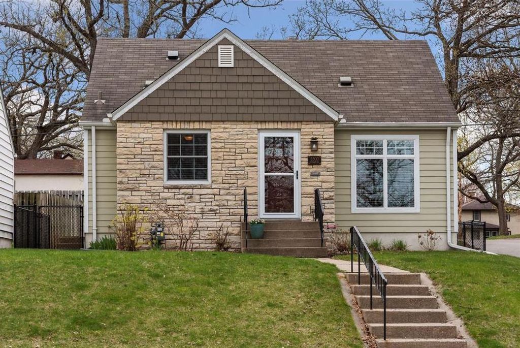 Photo of 3300 Xenwood Avenue S, Saint Louis Park, MN 55416 (MLS # 7062424)