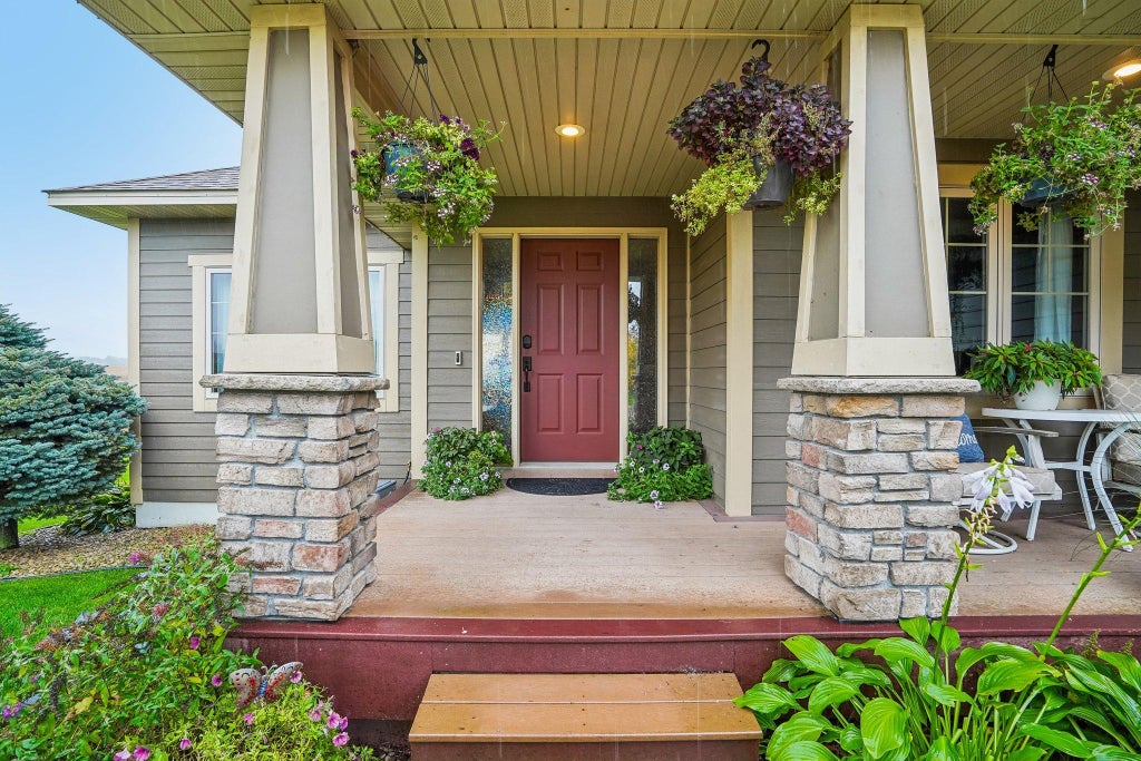 Photo of 900 Heritage Trail NE, New Prague, MN 56071 (MLS # 7155199)