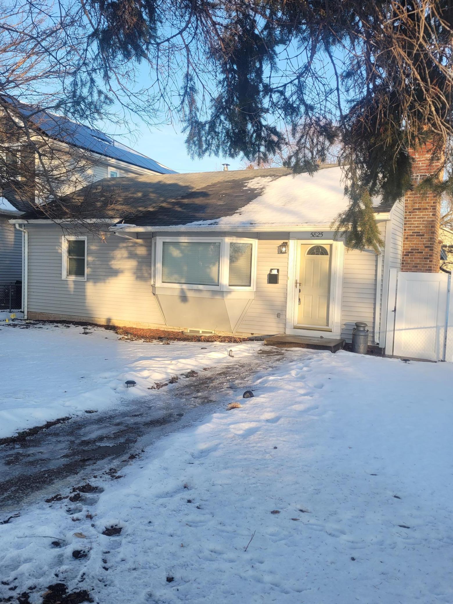 5825 Zenith Avenue S
