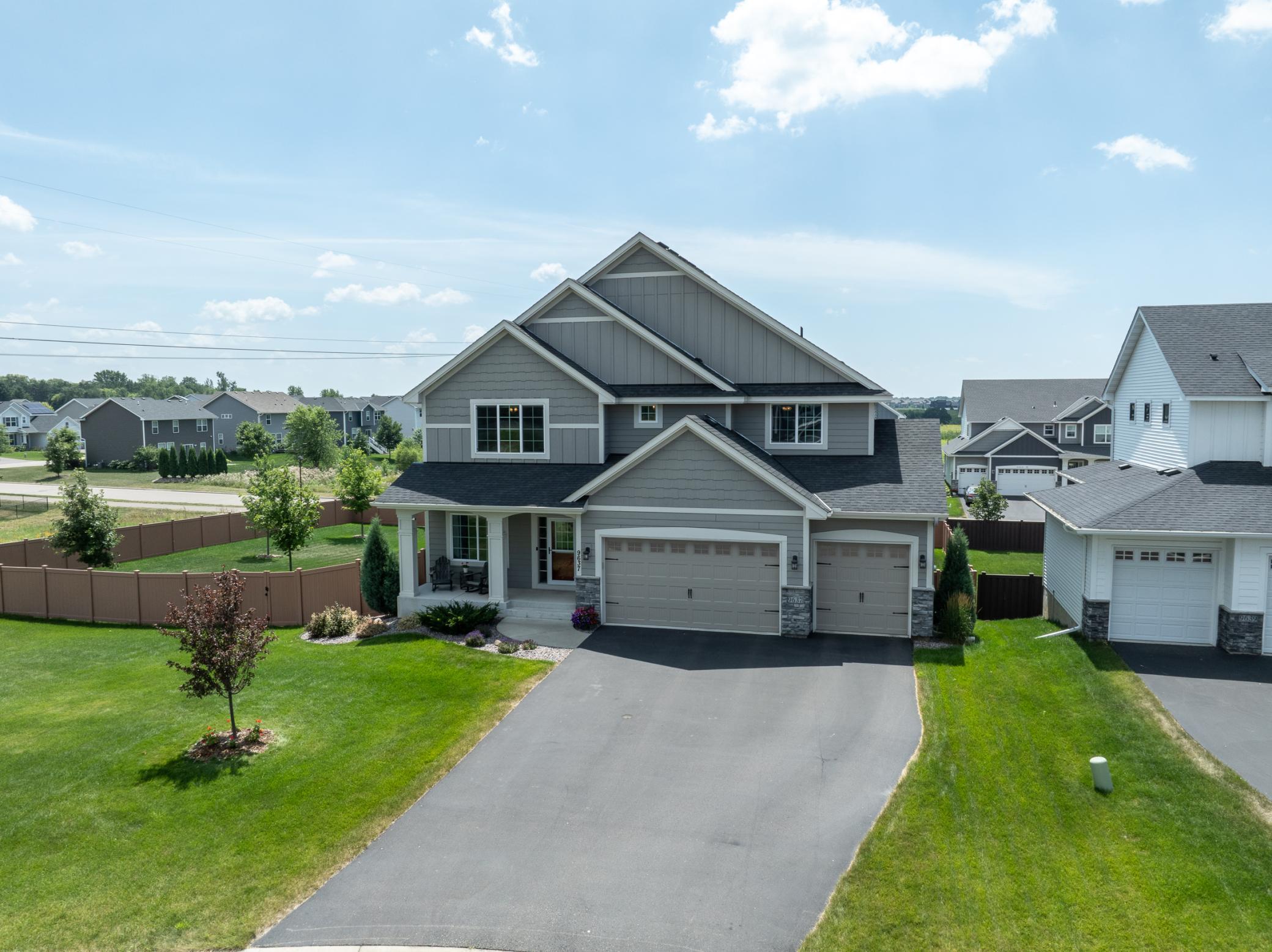 9637 W Wind Circle