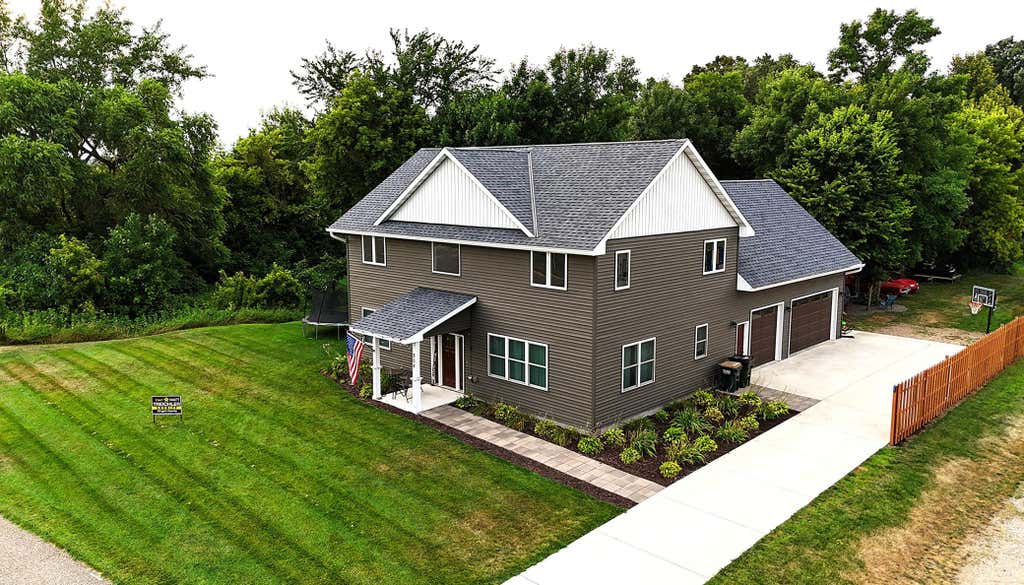 Photo of 864 Beech Lane S, Annandale, MN 55302 (MLS # 7119441)