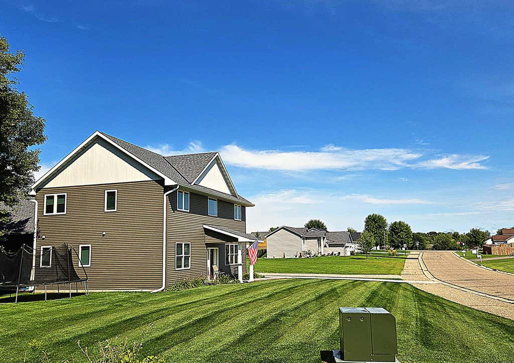 Photo of 864 Beech Lane S, Annandale, MN 55302 (MLS # 7119441)