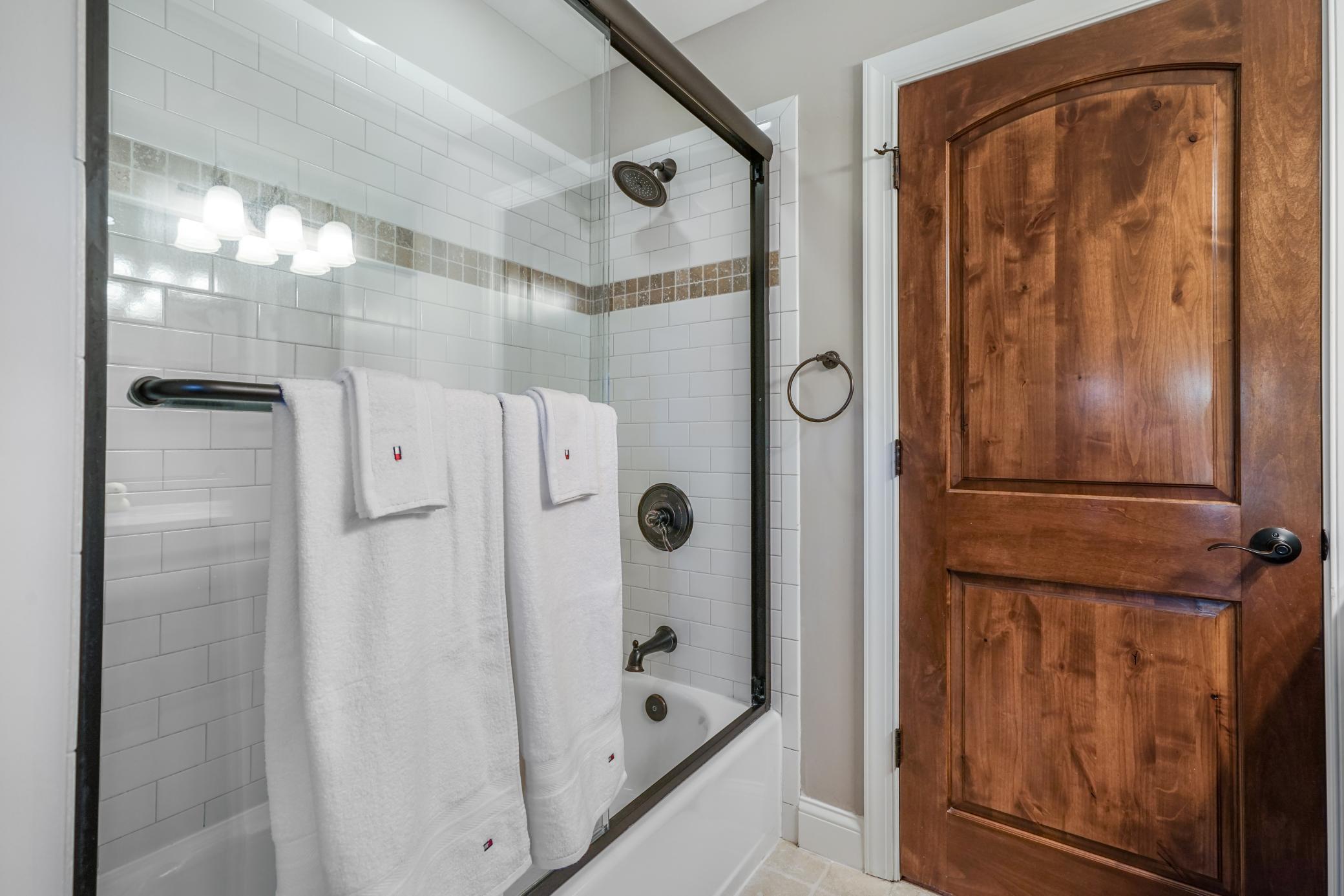 4000 Inglewood Ave S, Minneapolis, MN, 55416, USA, 5 Bedrooms Bedrooms, ,4 BathroomsBathrooms,Residential,Active,4000 Inglewood Ave S,7065325