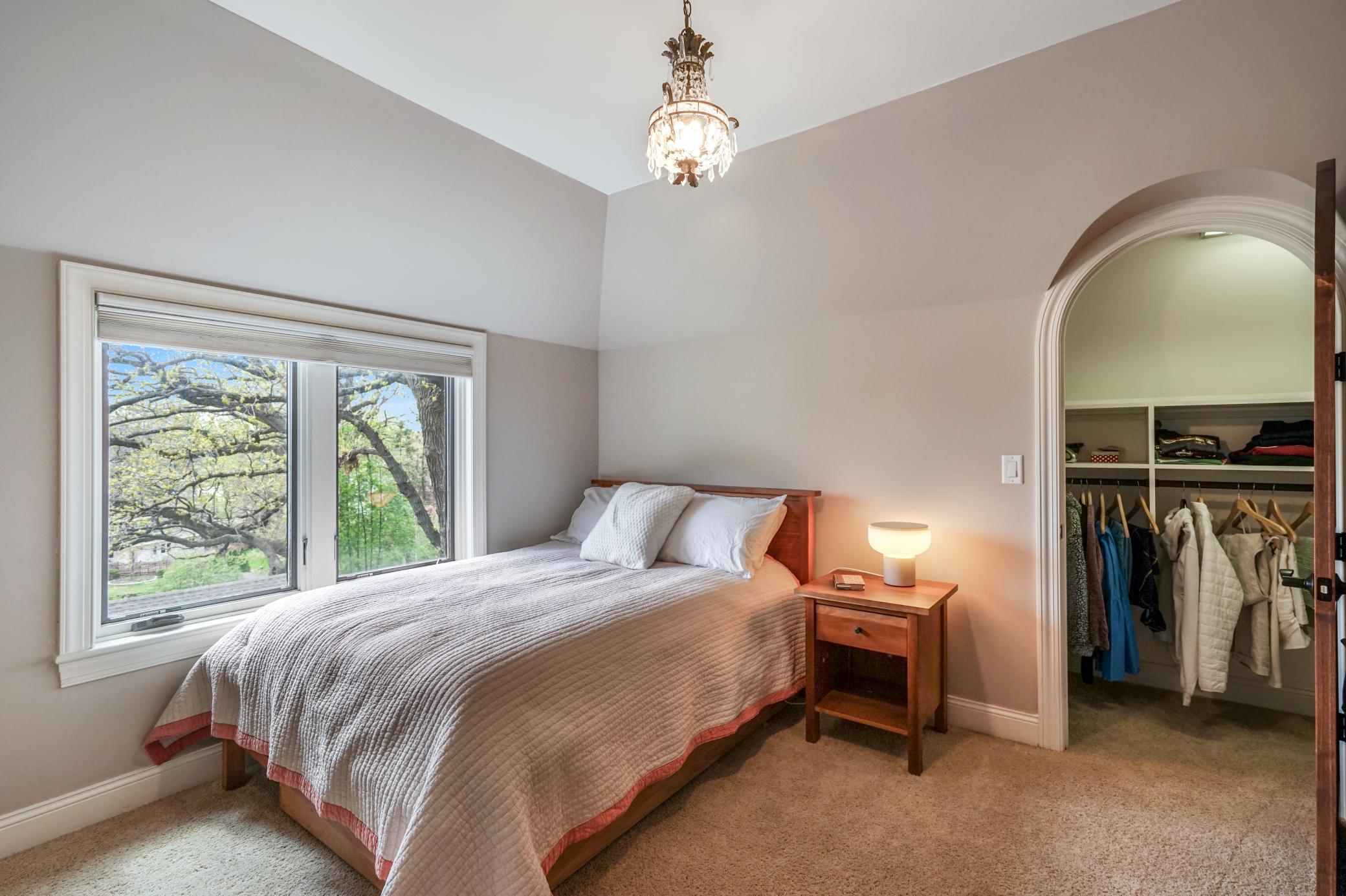 4000 Inglewood Ave S, Minneapolis, MN, 55416, USA, 5 Bedrooms Bedrooms, ,4 BathroomsBathrooms,Residential,Active,4000 Inglewood Ave S,7065325