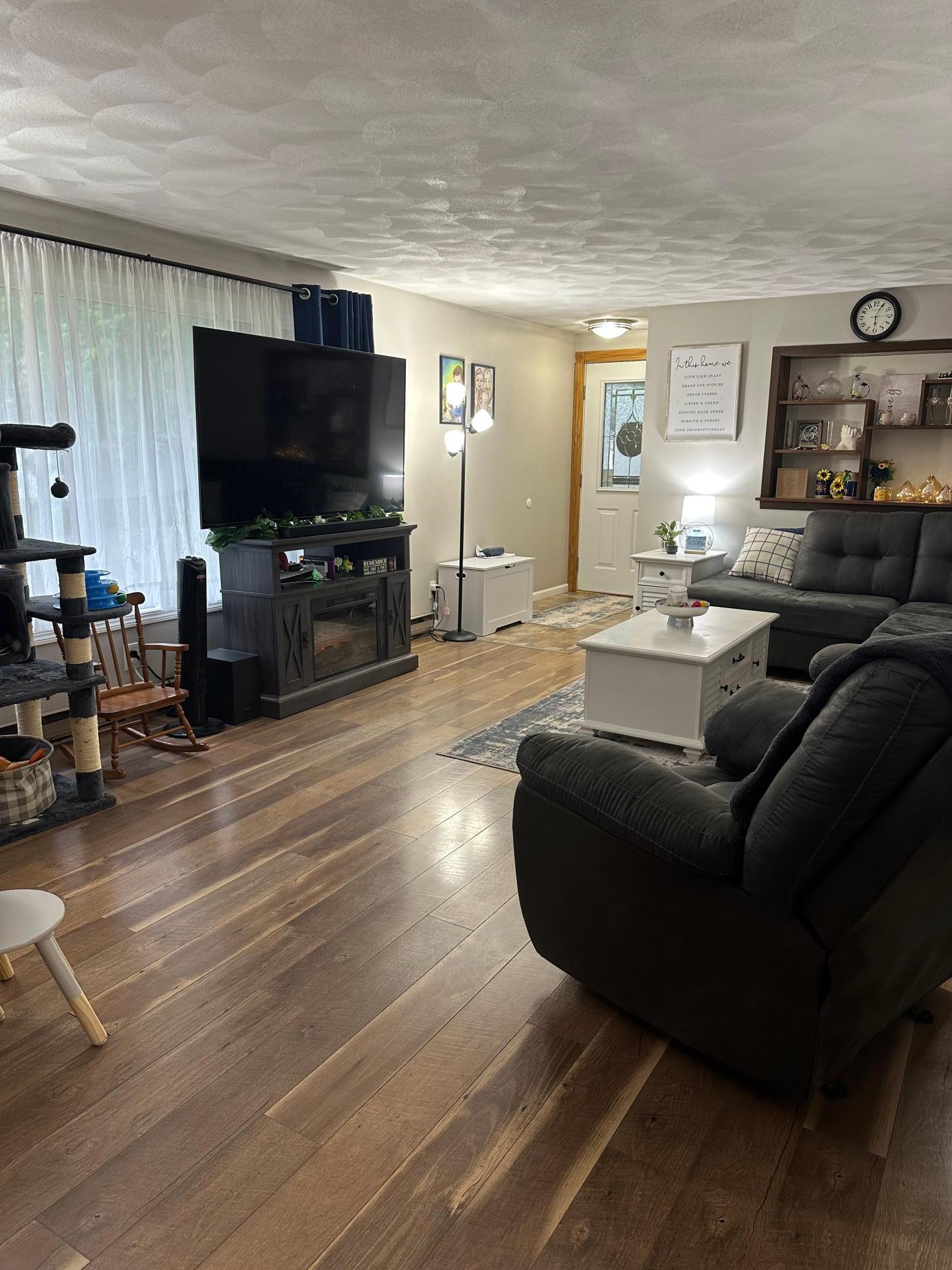 215 1st Street NE