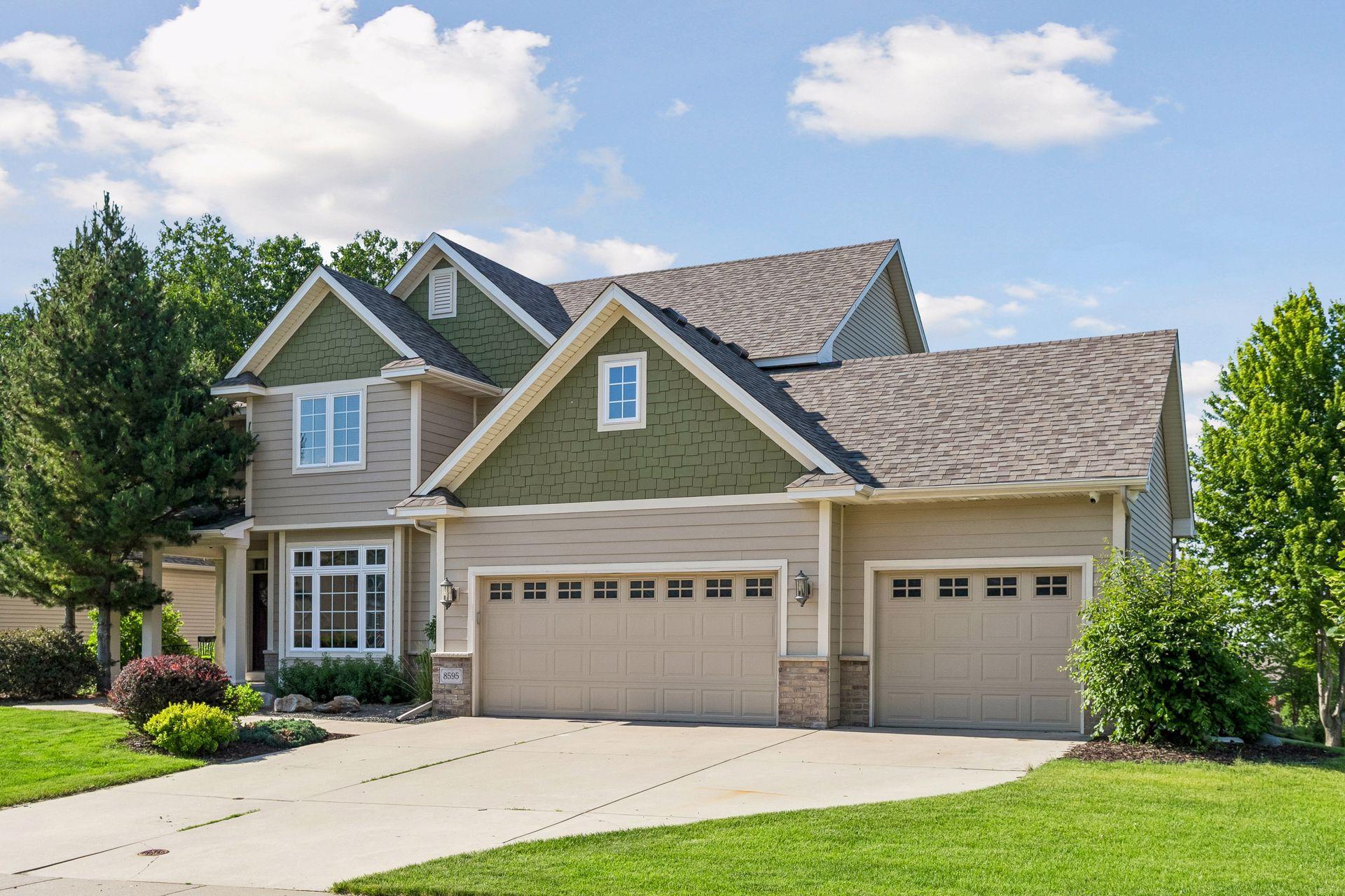 8595 Moraine Drive