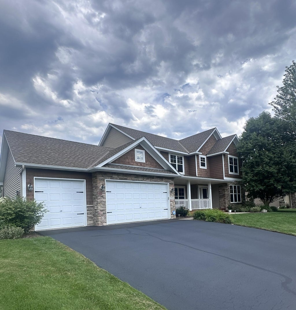 Photo of 17578 Hibiscus Avenue, Lakeville, MN 55044 (MLS # 7079817)