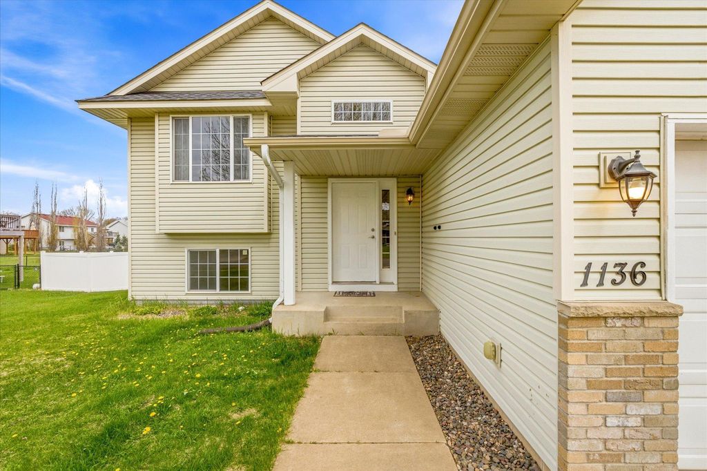 Photo of 1136 Pioneer Trail SE, Cambridge, MN 55008 (MLS # 7006752)