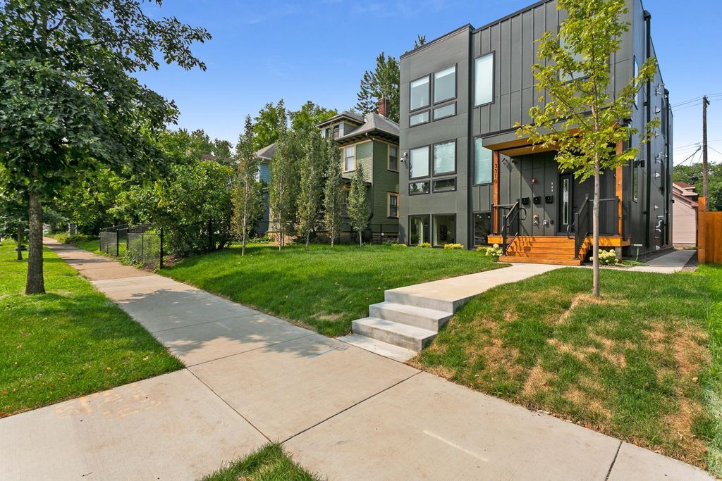 Photo of 3310 Lyndale Avenue S, Minneapolis, MN 55408 (MLS # 7049127)