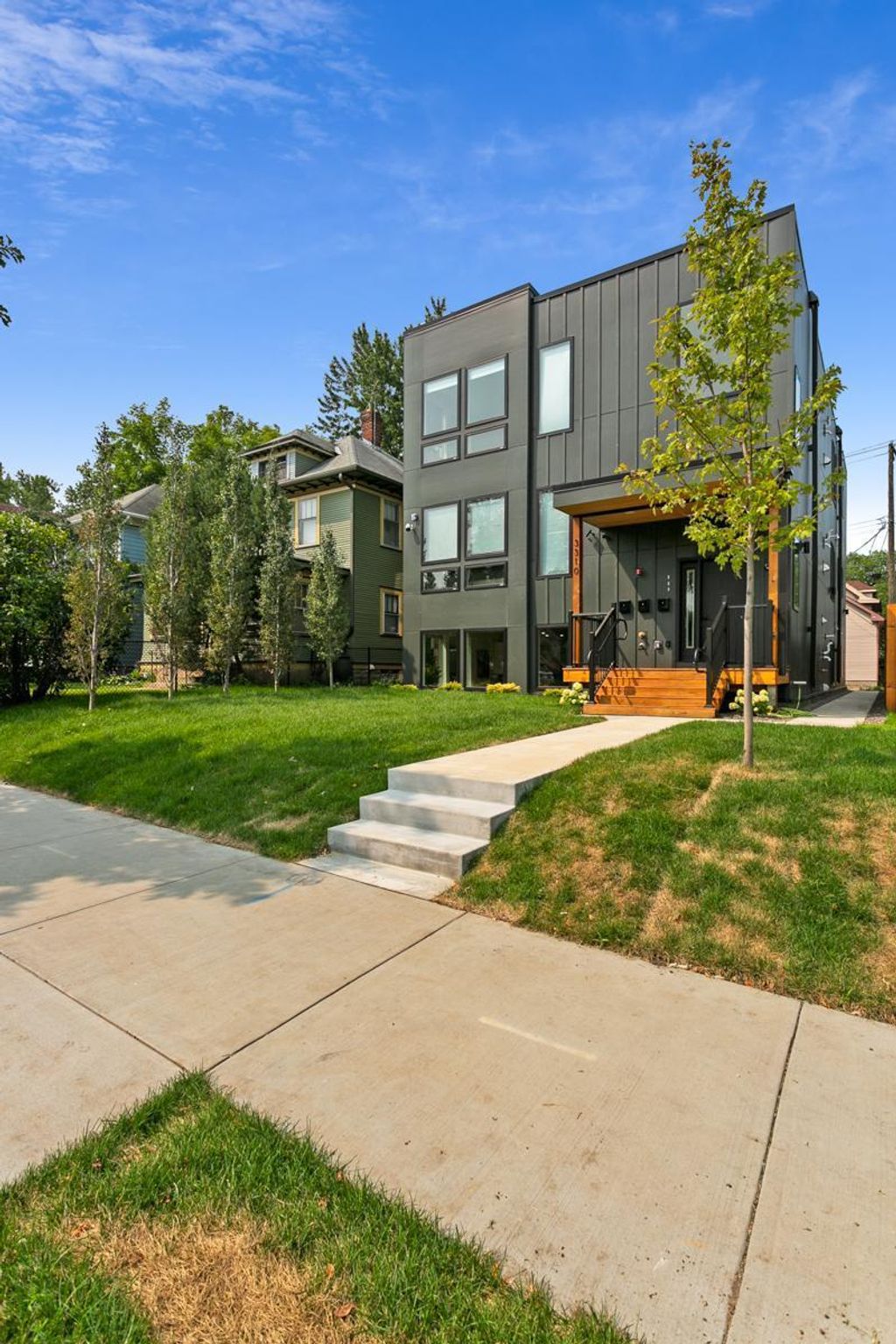 Photo of 3310 Lyndale Avenue S, Minneapolis, MN 55408 (MLS # 7049127)