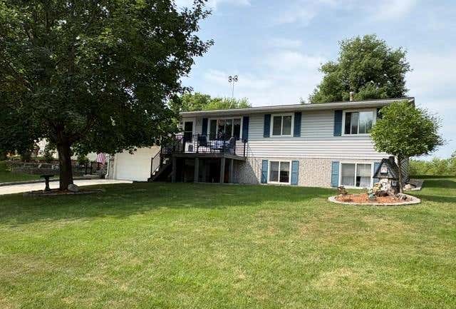 Photo of 452 Kouwe Street NW, Hutchinson, MN 55350 (MLS # 7119173)