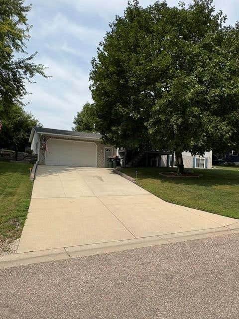 Photo of 452 Kouwe Street NW, Hutchinson, MN 55350 (MLS # 7119173)