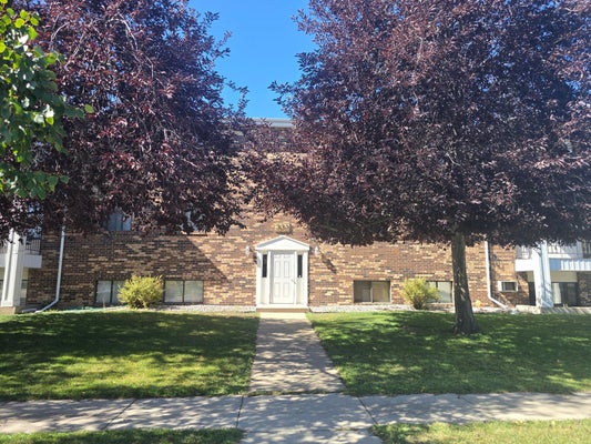 331 PRAIRIEWOOD CIR S APT 102, FARGO, ND 58103 - Image 5e6eeea301f048bbfca4f63bdfc81f93/1470841725