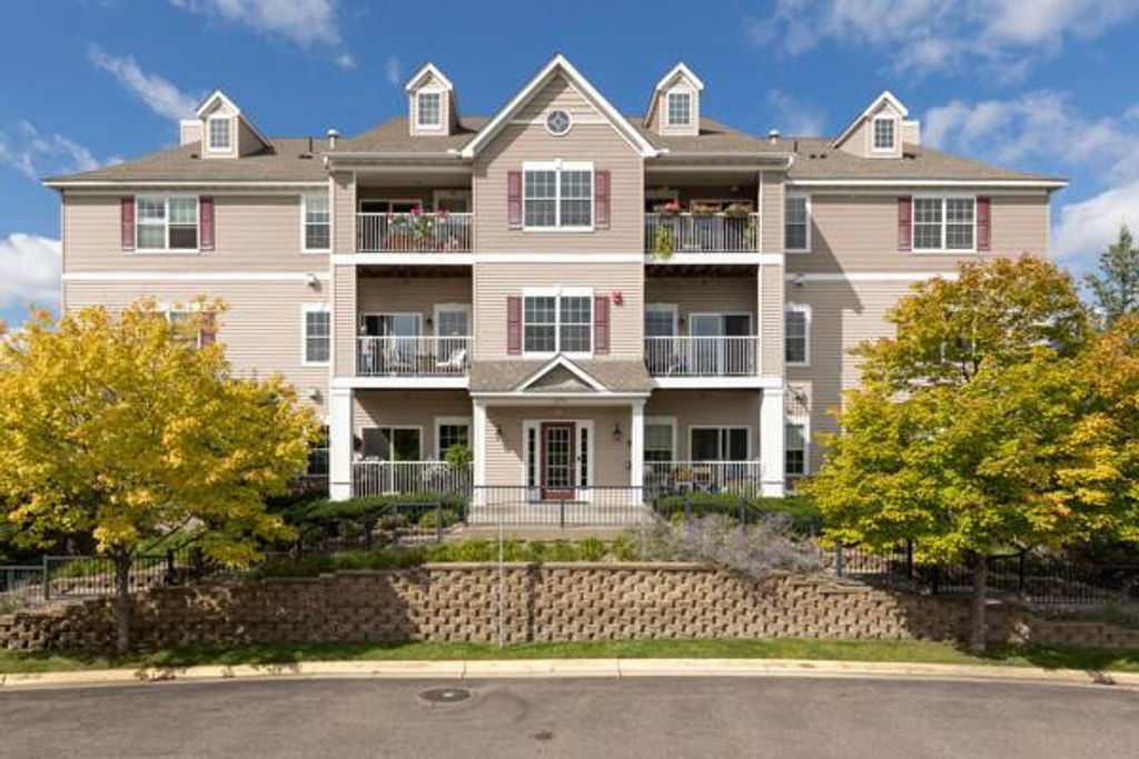 Photo of 12795 Collegeview Drive #203, Eden Prairie, MN 55347 (MLS # 7045153)