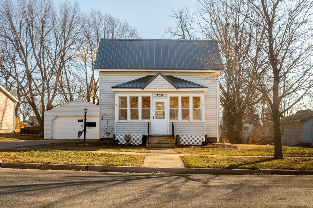 Photo of 309 Center Avenue, Spring Valley, MN 55975 (MLS # 7020983)