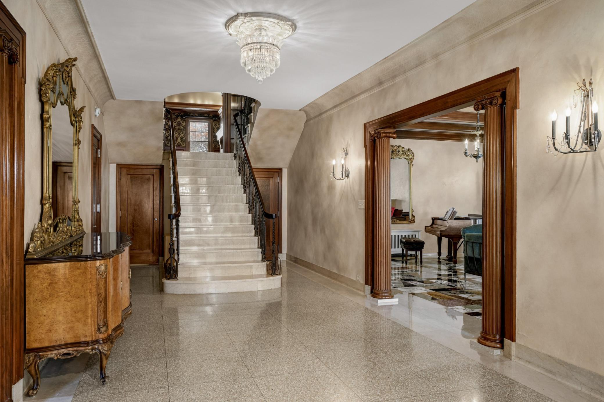 4649 E Lake Harriet Parkway