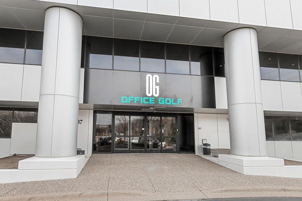 Photo of 7807 Creekridge Circle, Bloomington, MN 55439 (MLS # 7058372)