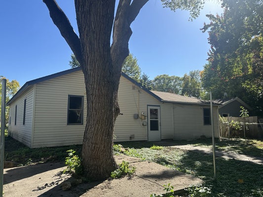 4635 XENIA AVE N, MINNEAPOLIS, MN 55422 - Image 5ea0121cb55f18fe084e8e87460b7cc5/1567086523
