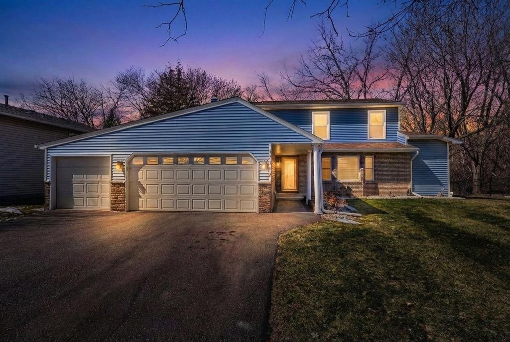 Photo of 12210 51st Avenue N, Plymouth, MN 55442 (MLS # 7027567)