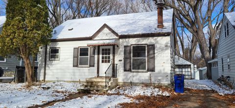 1939 5th Street E Saint Paul MN 55119