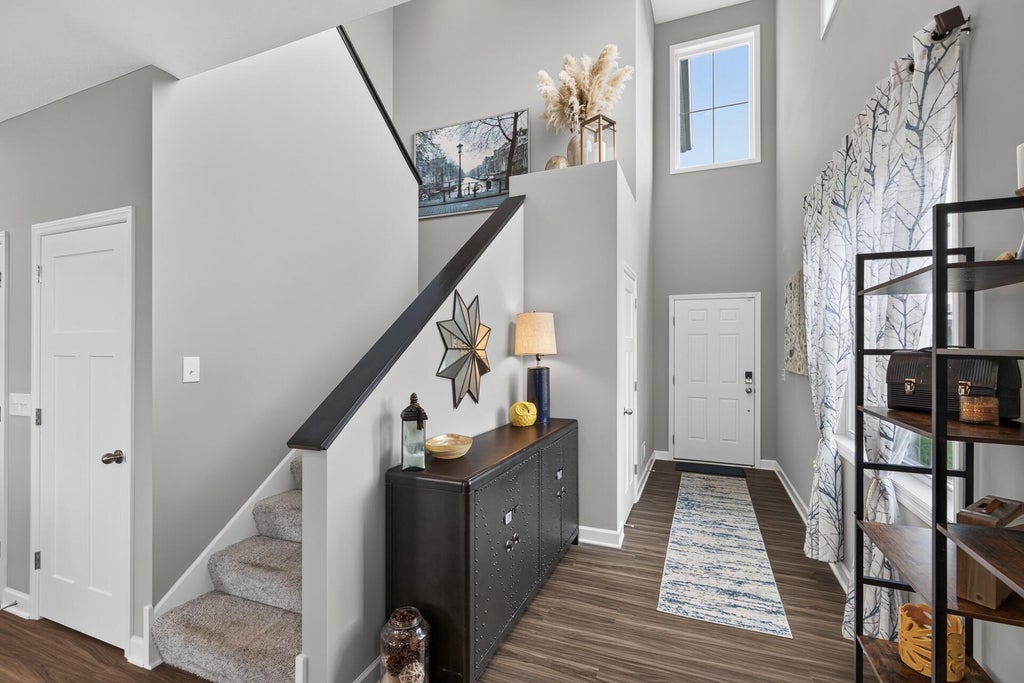 Photo of 1852 Tyrone Drive, Shakopee, MN 55379 (MLS # 7101674)