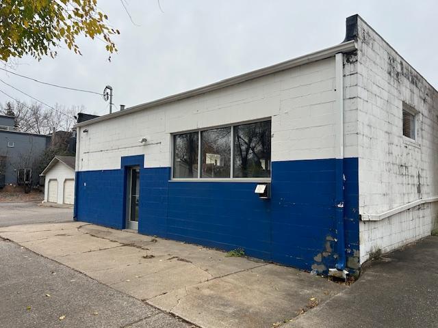 3517 Hennepin Avenue