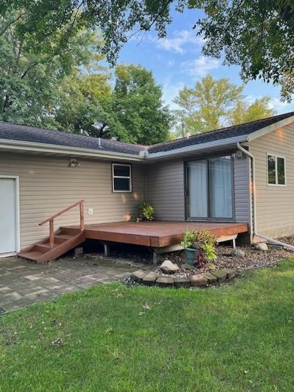 Photo of 220 S 2nd Street, Bird Island, MN 55310 (MLS # 7023883)