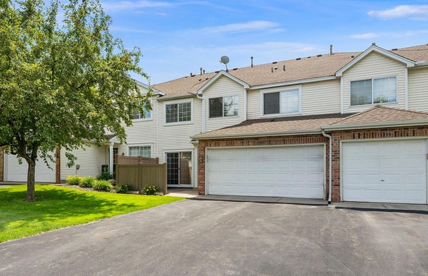 11240 PROVIDENCE LN, EDEN PRAIRIE, MN 55344 - Image 5ef157bf4cddfc68f1e9d7ad65da68d0/1948899028