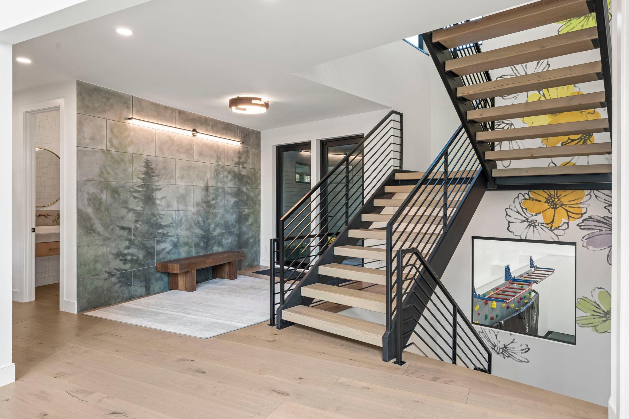 746 Peninsula Point Road