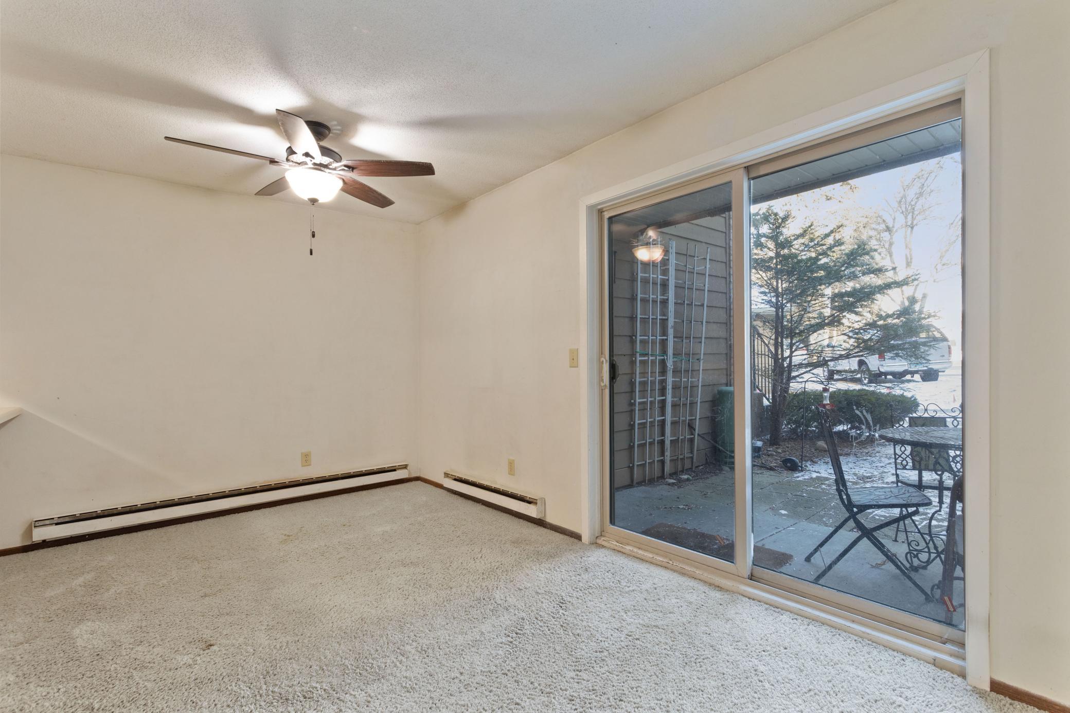 2220 Ridge Drive 11
