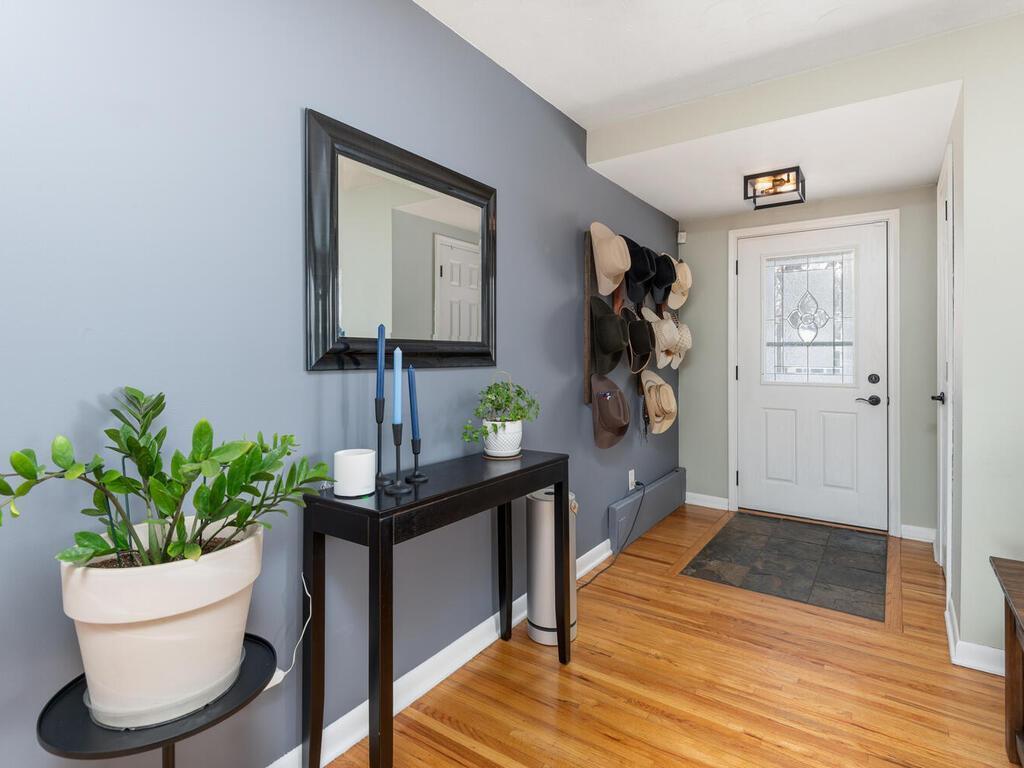 3536 Sumter Avenue S