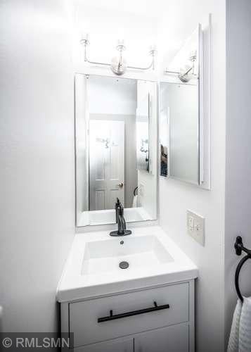 135 Viking Drive E 102