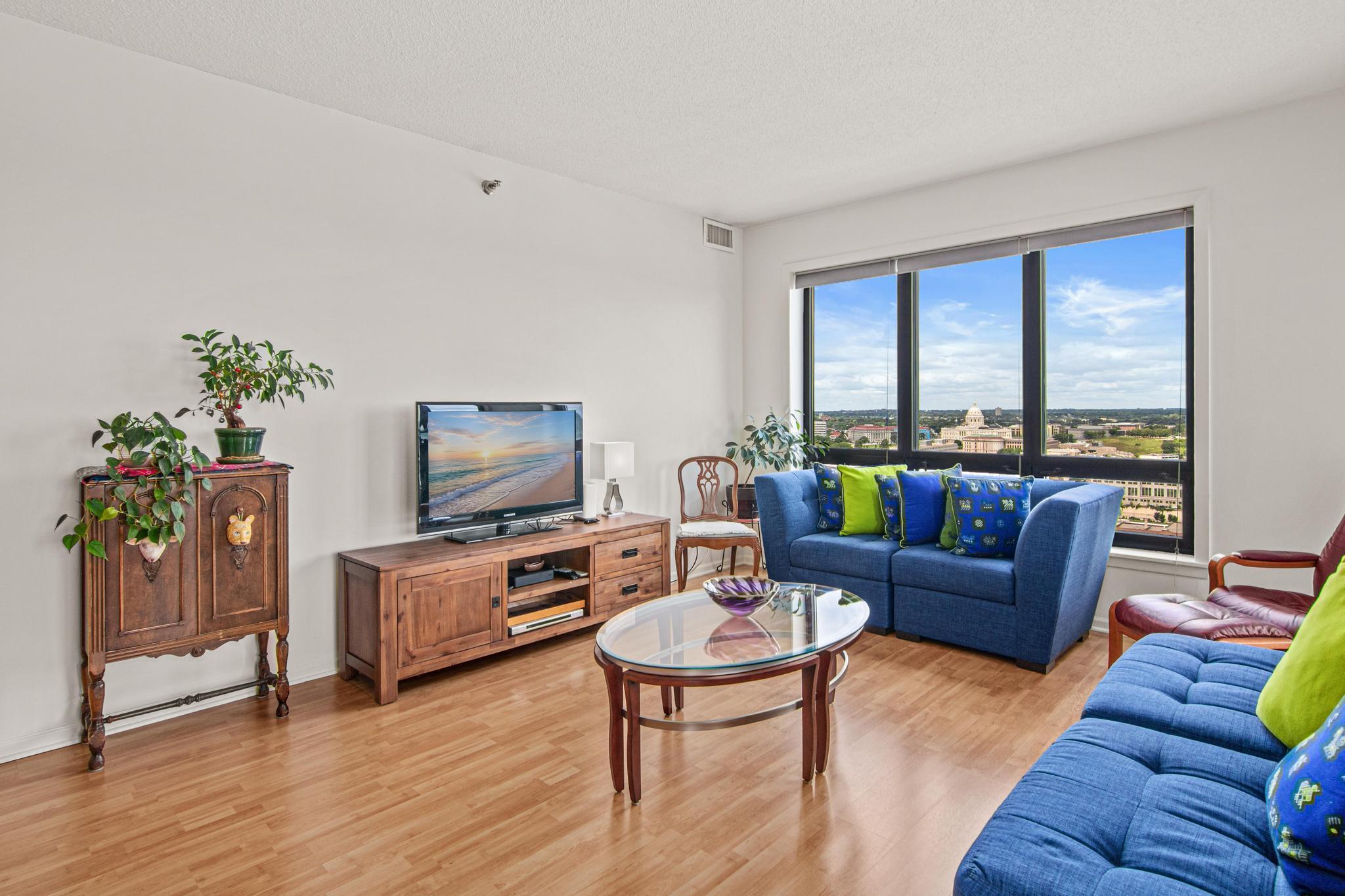 168 6th Street E 3205