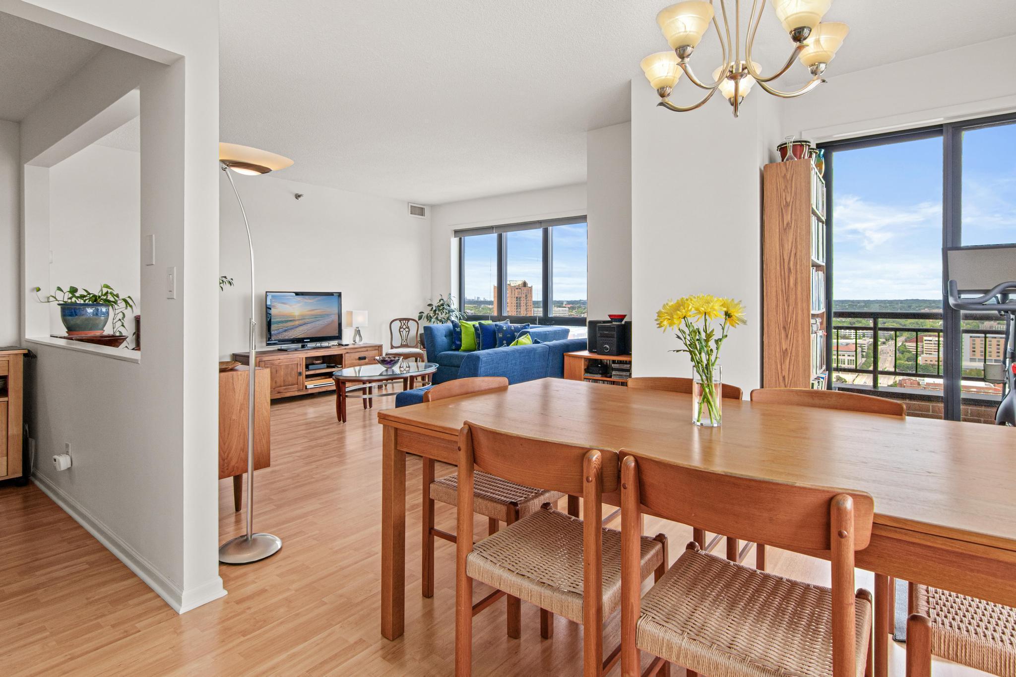 168 6th Street E 3205