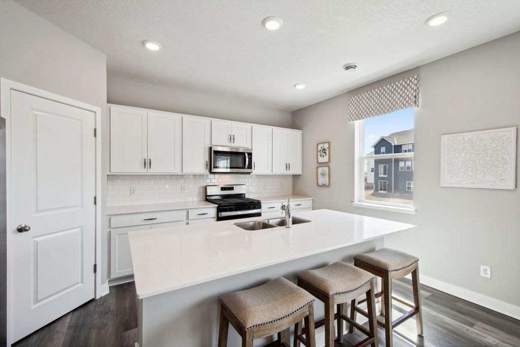 Photo of 1860 Rainier Drive, Shakopee, MN 55379 (MLS # 6496411)