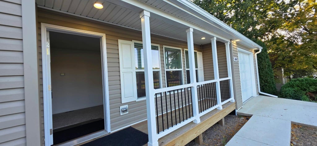 Photo of 409 W Clark Street, Albert Lea, MN 56007 (MLS # 7155608)