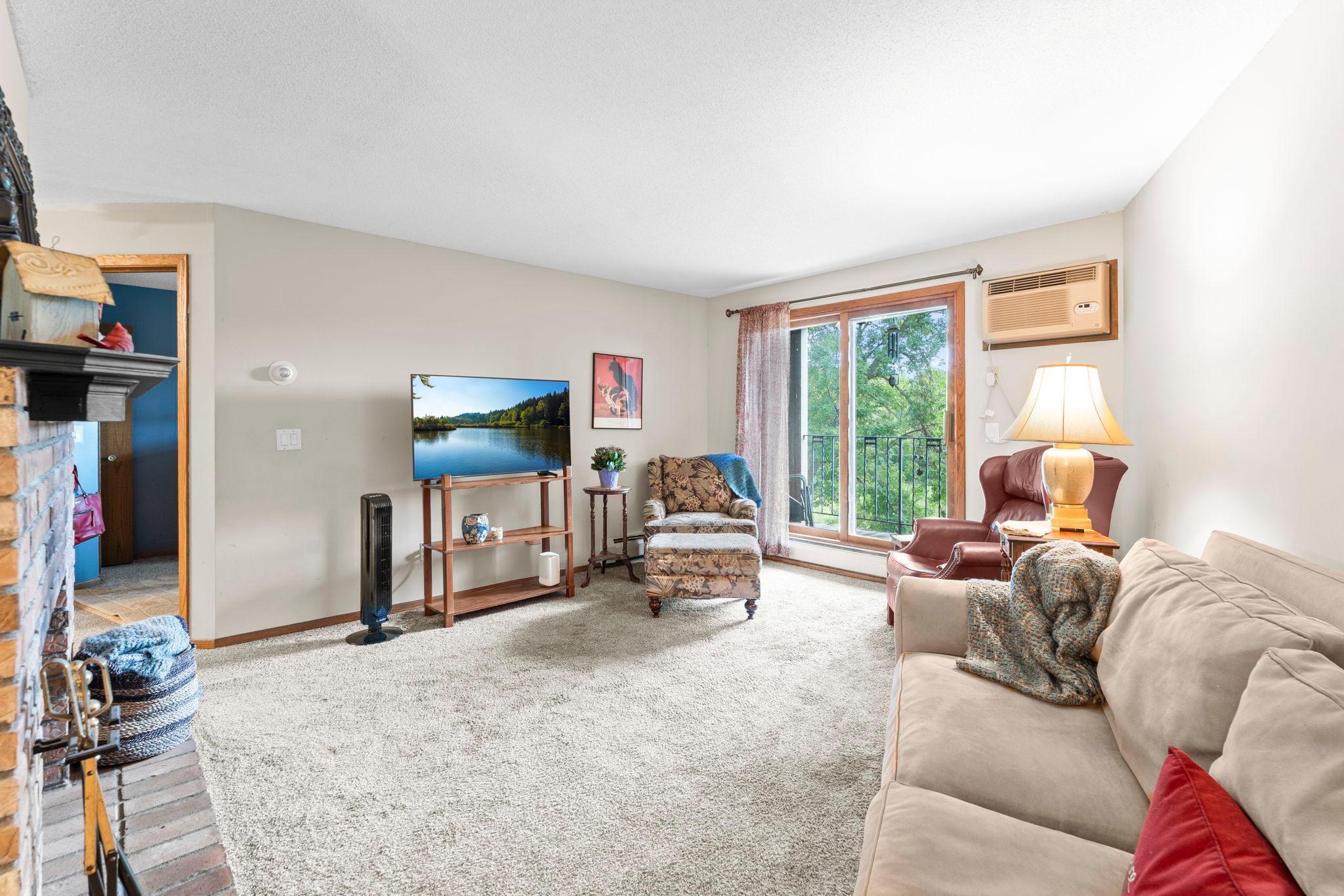 1000 41st Avenue NE 315