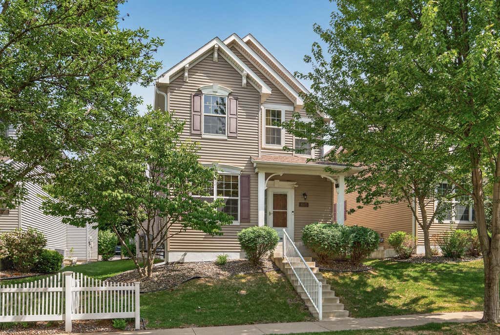 Photo of 10013 Iris Lane, Eden Prairie, MN 55347 (MLS # 7101908)
