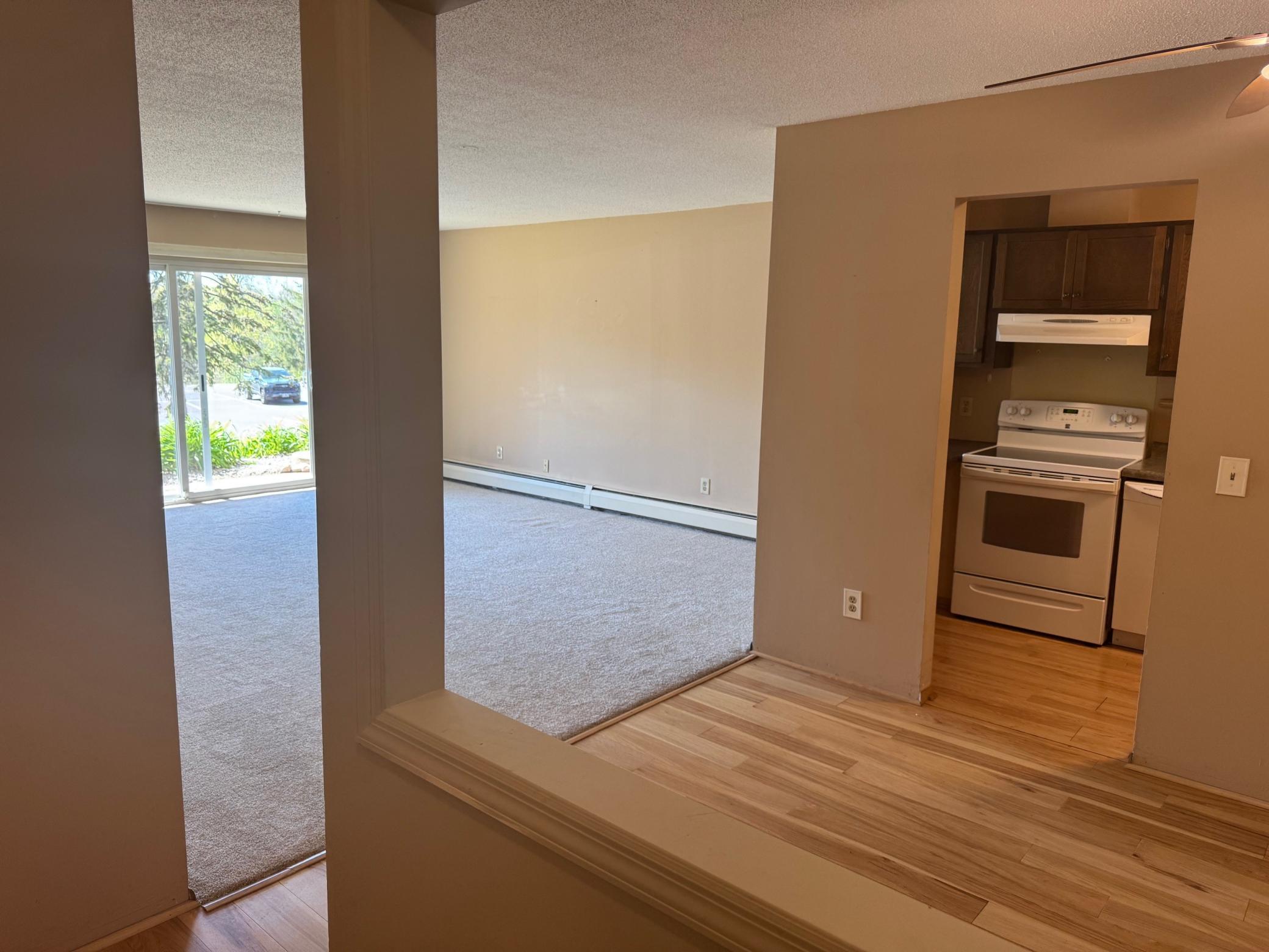10211 Cedar Lake Road 105