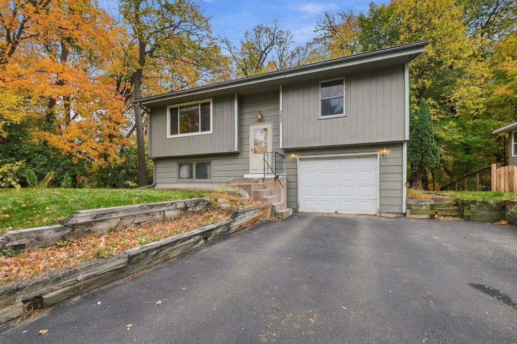 Photo of 4605 Cumberland Road, Mound, MN 55364 (MLS # 7160818)