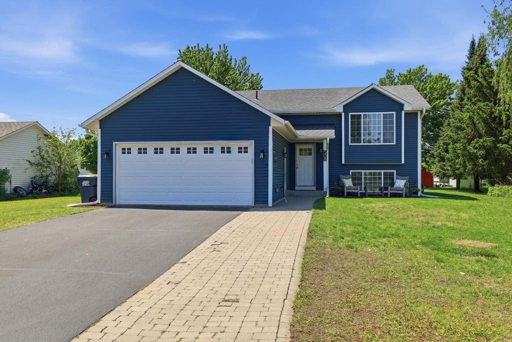 Photo of 508 Jaymie Court, Belle Plaine, MN 56011 (MLS # 7083084)