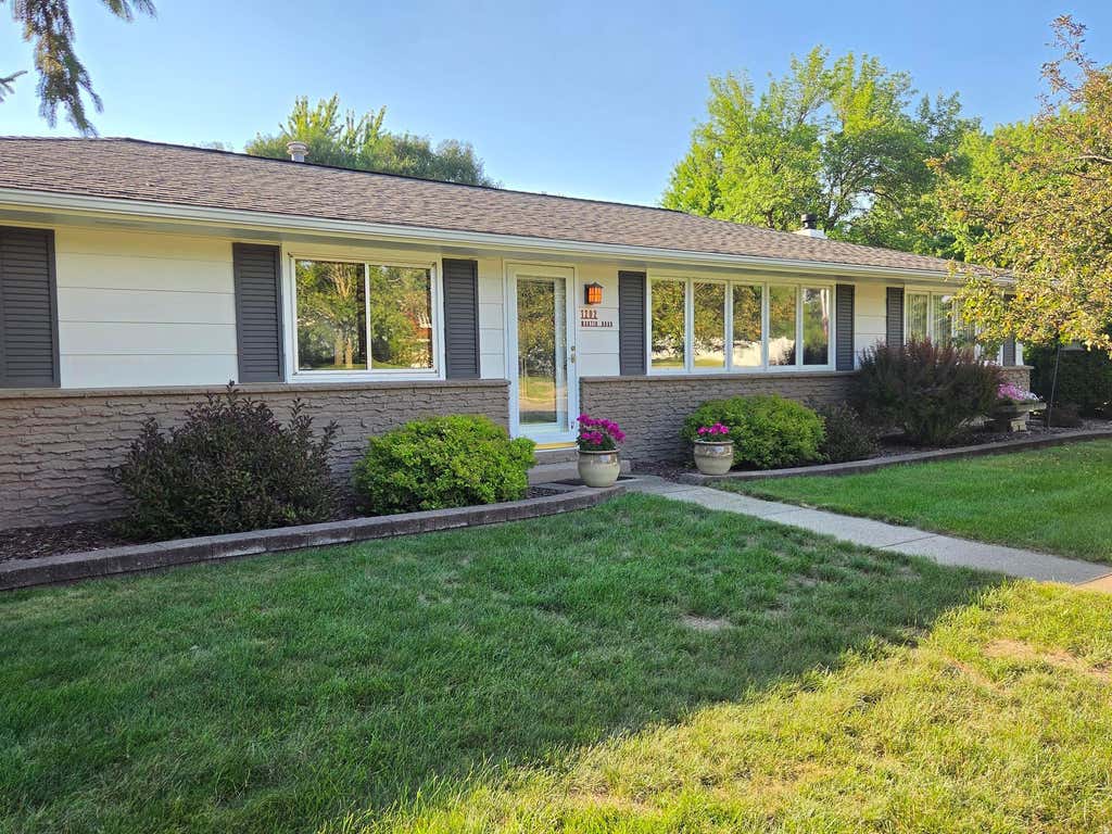 Photo of 1202 Martin Road, Albert Lea, MN 56007 (MLS # 7111512)