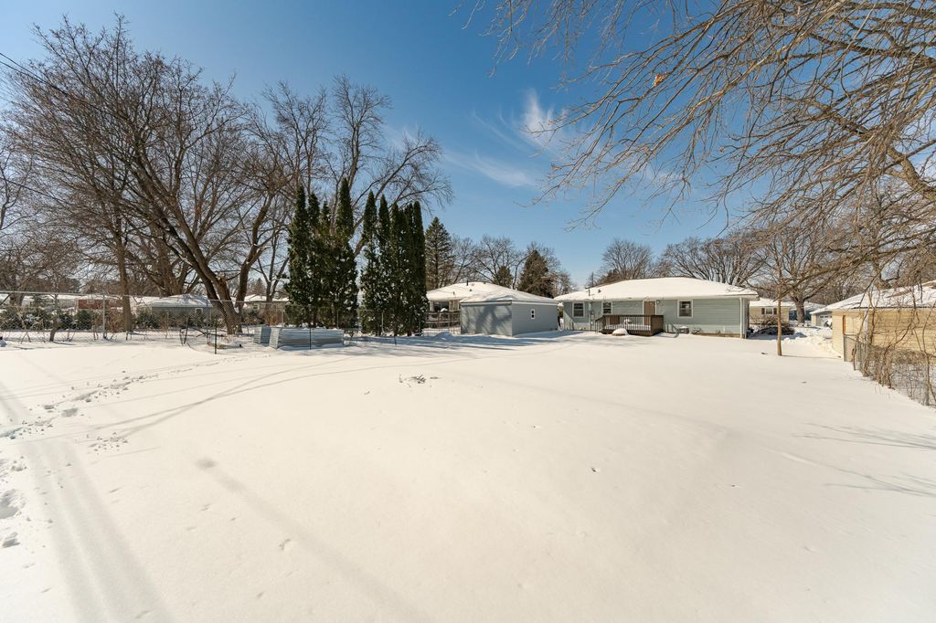 Photo of 2304 15th Avenue NW, Rochester, MN 55901 (MLS # 7036175)