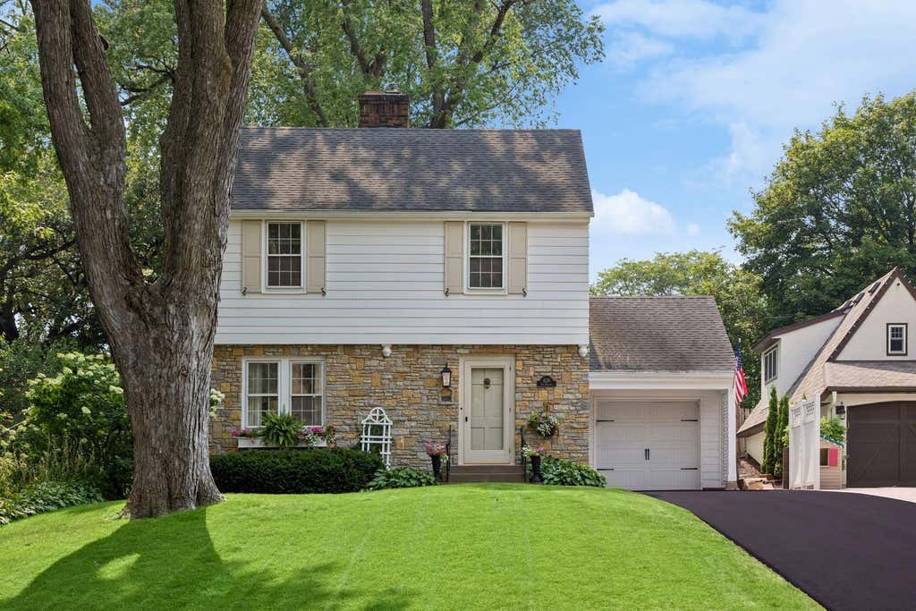 Photo of 4124 Raleigh Avenue, Saint Louis Park, MN 55416 (MLS # 7116412)