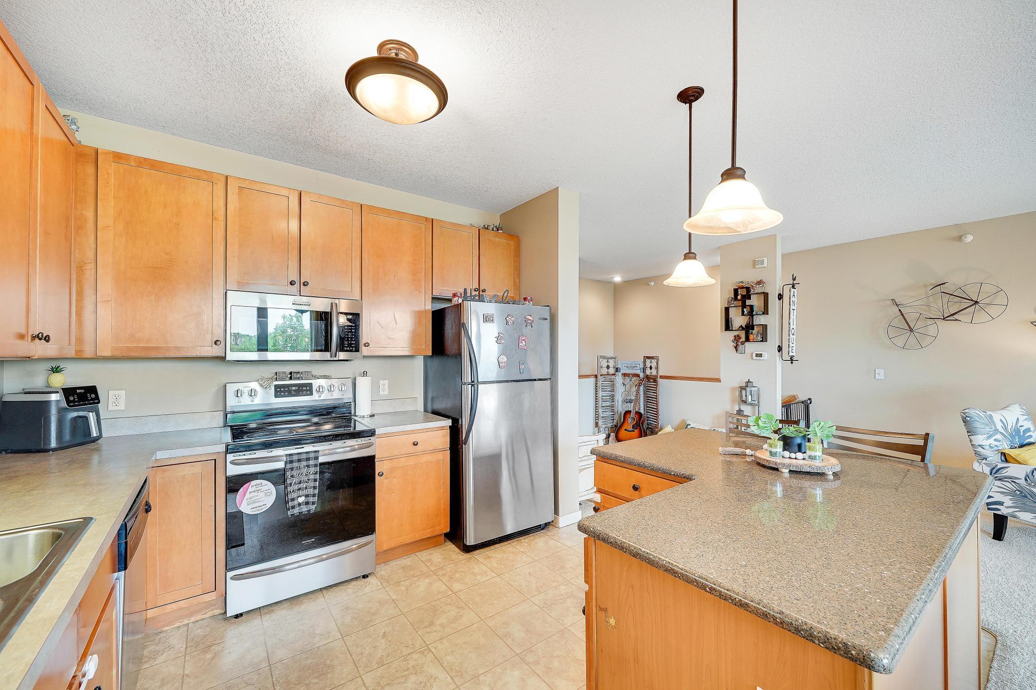 1070 Grandview Court NE 300
