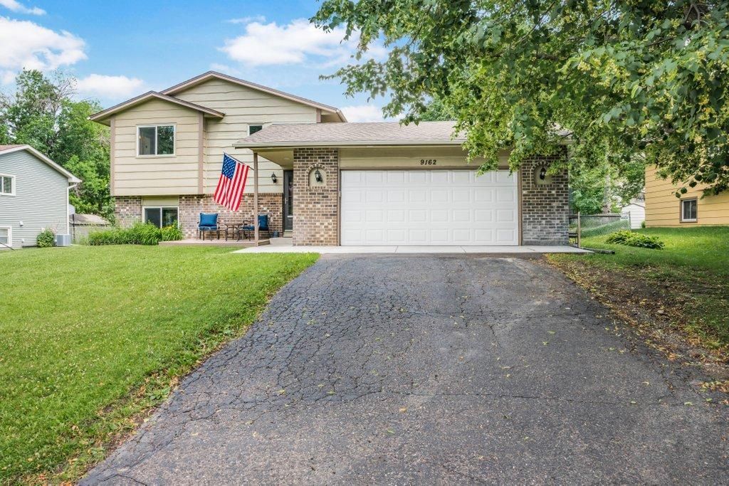 Photo of 9162 Kirkwood Lane N, Maple Grove, MN 55369 (MLS # 7089956)