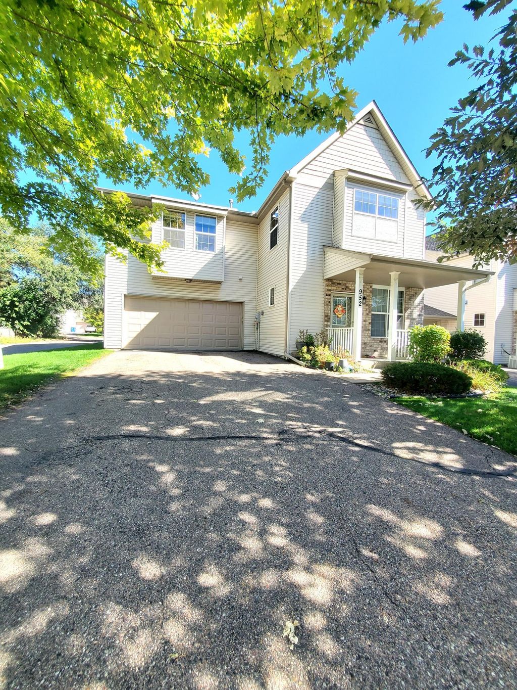 Photo of 952 Conner Street, Chaska, MN 55318 (MLS # 7100411)